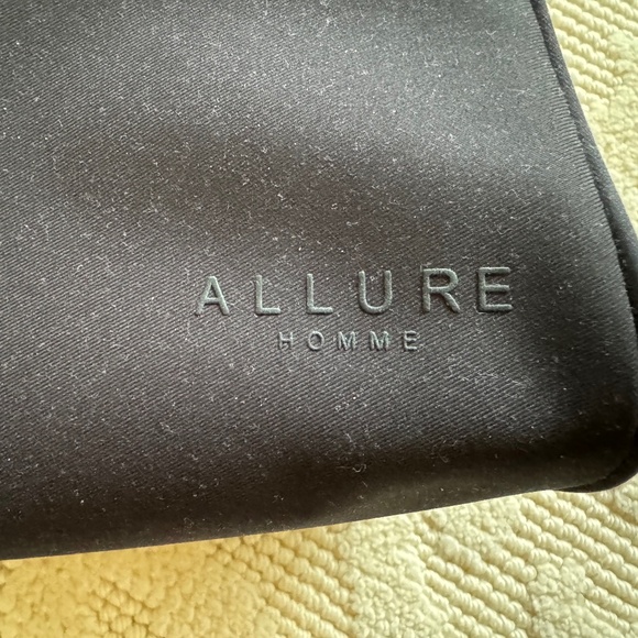 CHANEL - LUXURY ALLURE HOMME BLACK UNISEX TWO COMPARTMENT TOILETRIES BAG - Picture 2 of 8